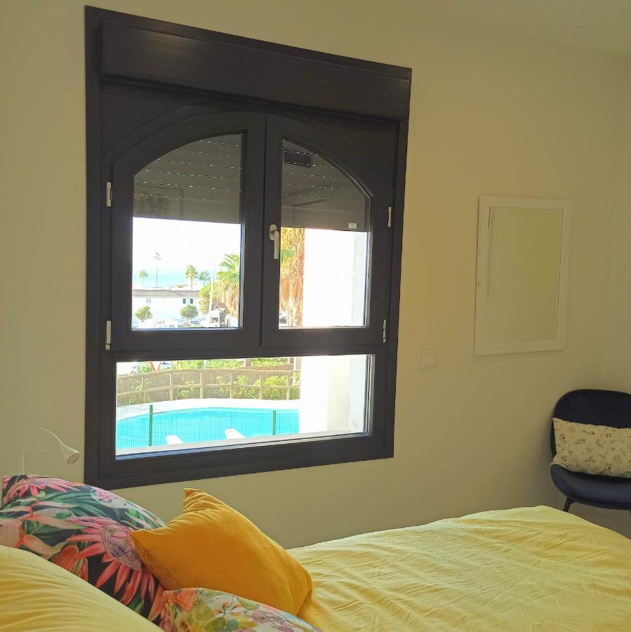 La Paloma Beach Apartment With Pool By Casa Del Sol Hr Manilva Kültér fotó